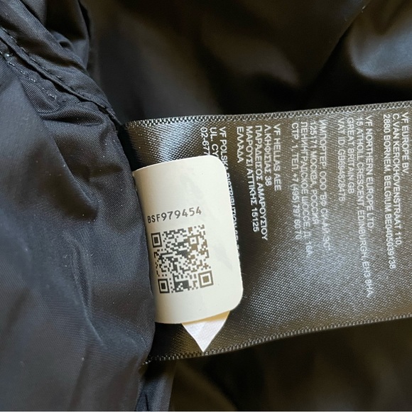 The North Face Men’s 1996 Retro Nuptse Jacket - Picture 9 of 10